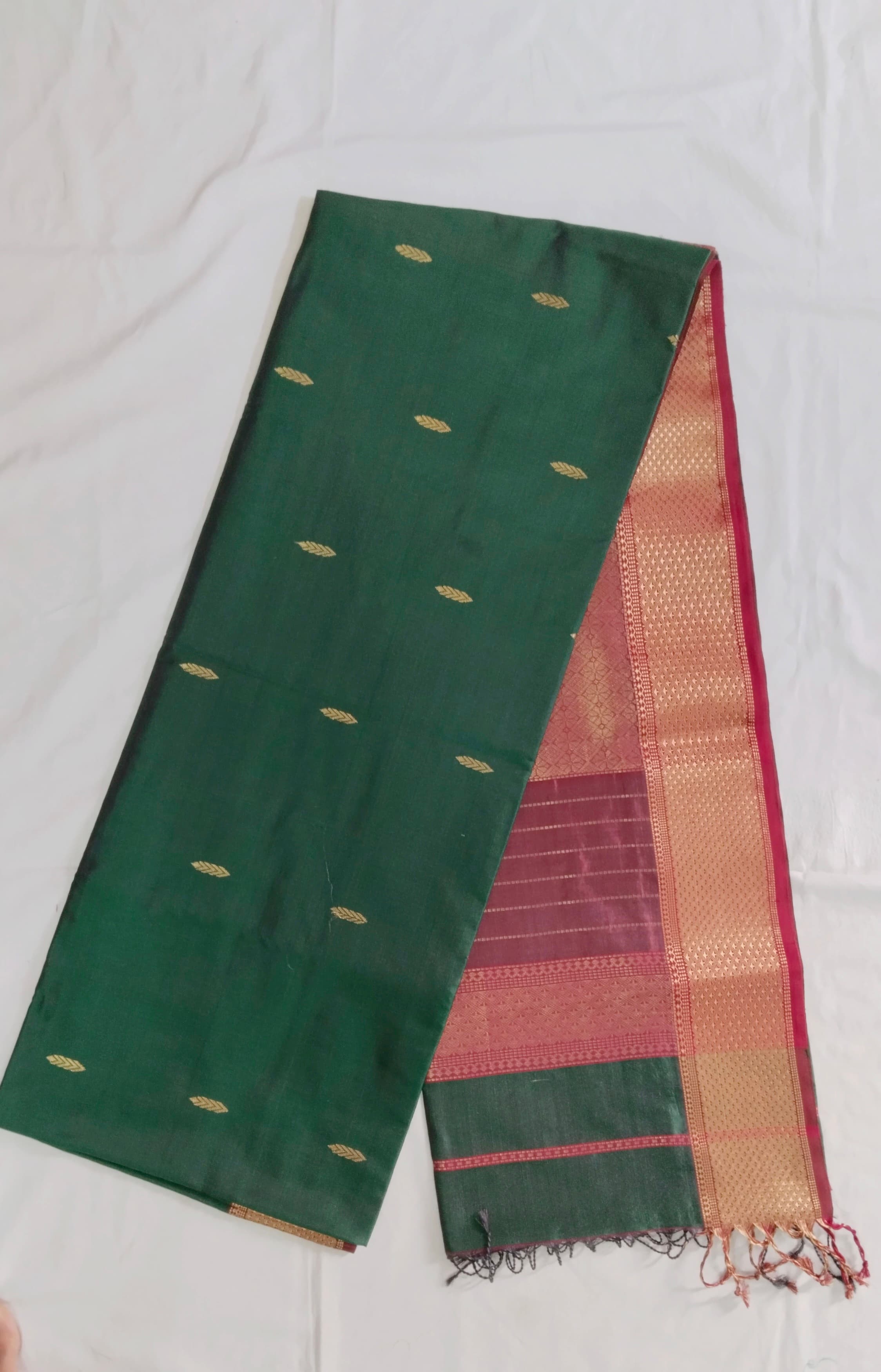 Heavy Pallu Pure Silk Maheshwari Saree | Bottle Green